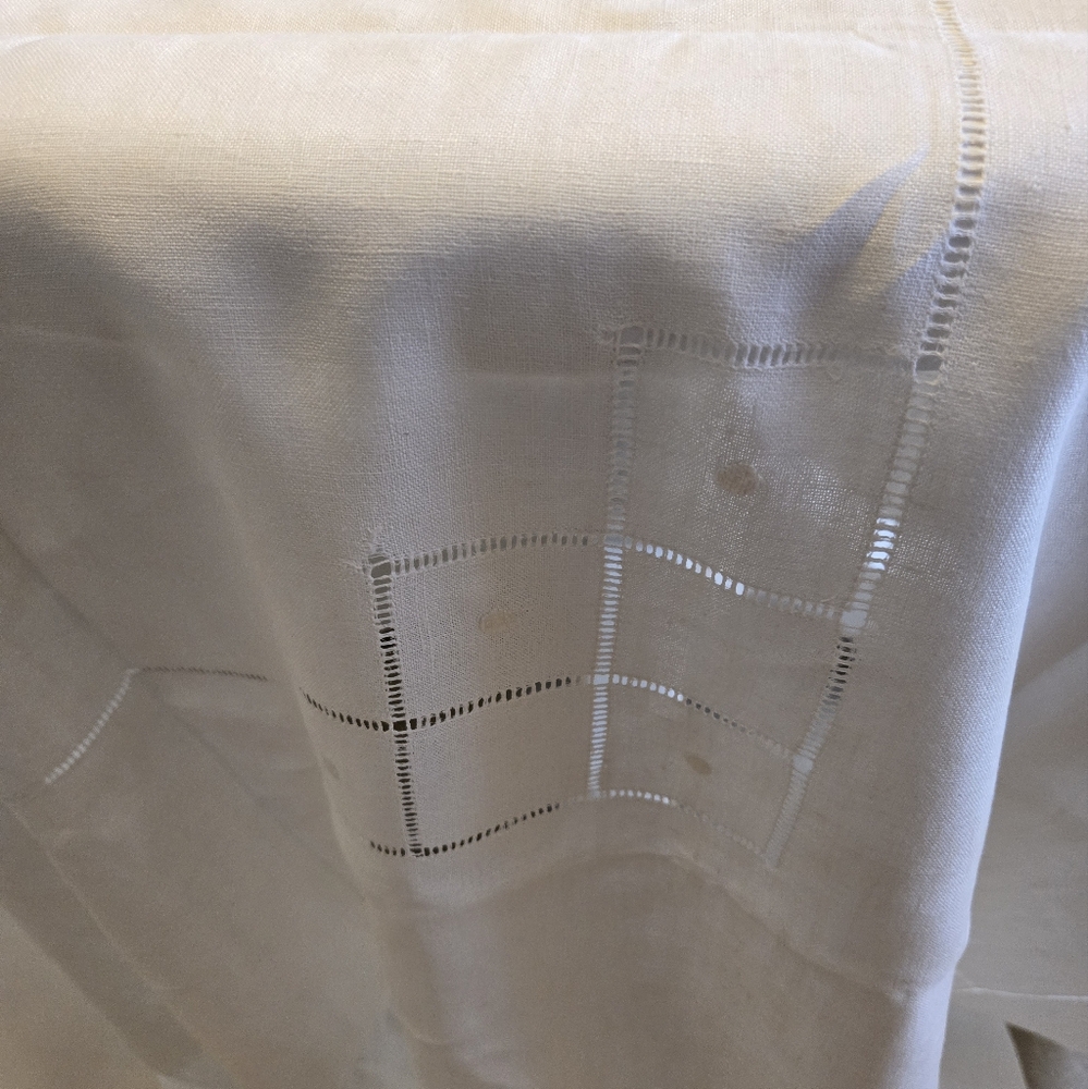 Heirloom Antique New Old Stock Linen Retangular Tablecloth & 12 Napkins